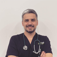 Dr. Fernando Silva - Diretor Clínico na Clínica Veterinária de Amares e no Centro Veterinário de Palmeira