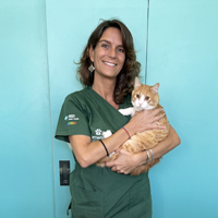 Dr.ª Raquel Estudante - Médica Veterinária