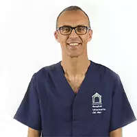 PEDRO GONZÁLEZ - Veterinario