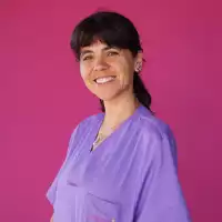 Ruth López - Veterinaria (digestivo, reproducción y medicina interna)